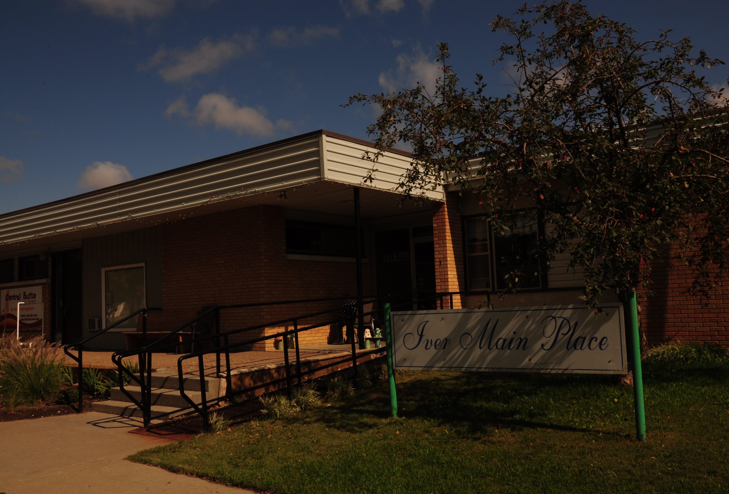 Iver Main Place in Central Butte Iver Main Place in Central Butte